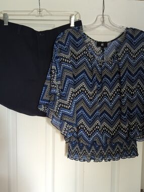 *Outfit* Dockers NAVY BLUE shorts (12) And Iz Byer Shirt (M)
